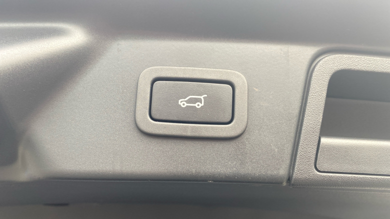 Land Rover Range Rover Velar 2.0 P250 R-Dynamic S 5dr Auto Petrol Estate